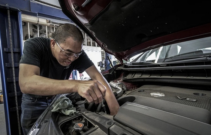 The Essential Types of Auto Services Offered by Professional Auto Shops post thumbnail image
