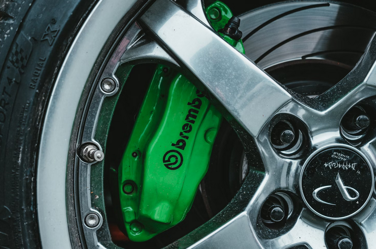 Brake Repair Essentials: Signs, Symptoms, and Solutions for Safe Driving post thumbnail image